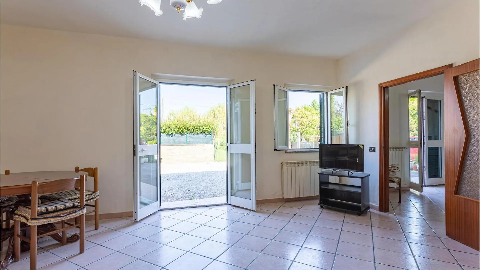 Holiday home 2 Bedroom Cozy Home In Altopascio Italy